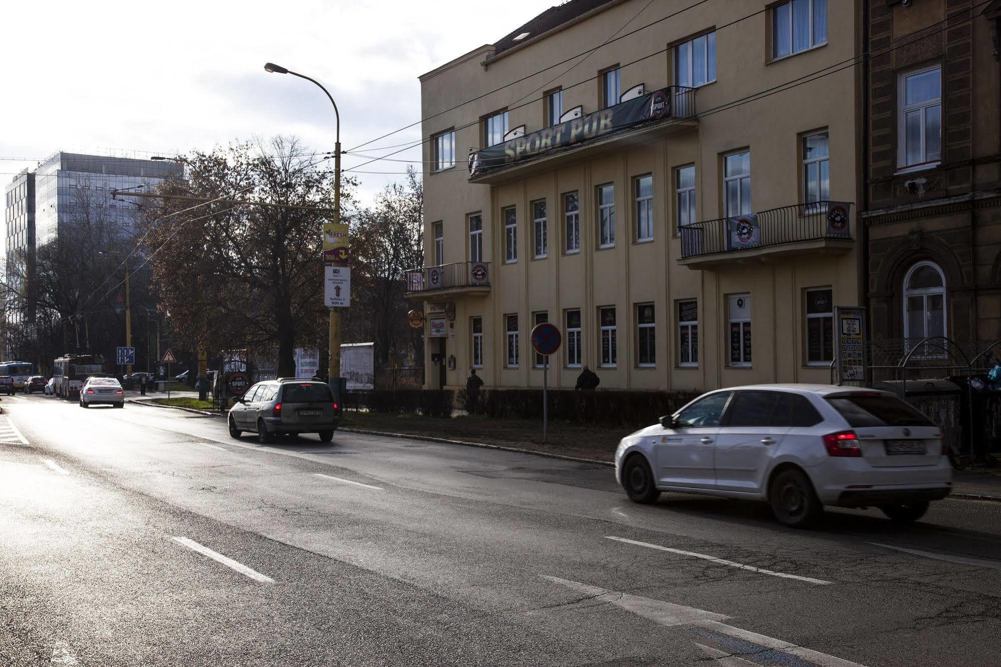 Penzión Sport Košice Esterno foto